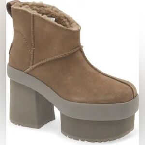 UGG mini new heights Platform Boots in taupe
